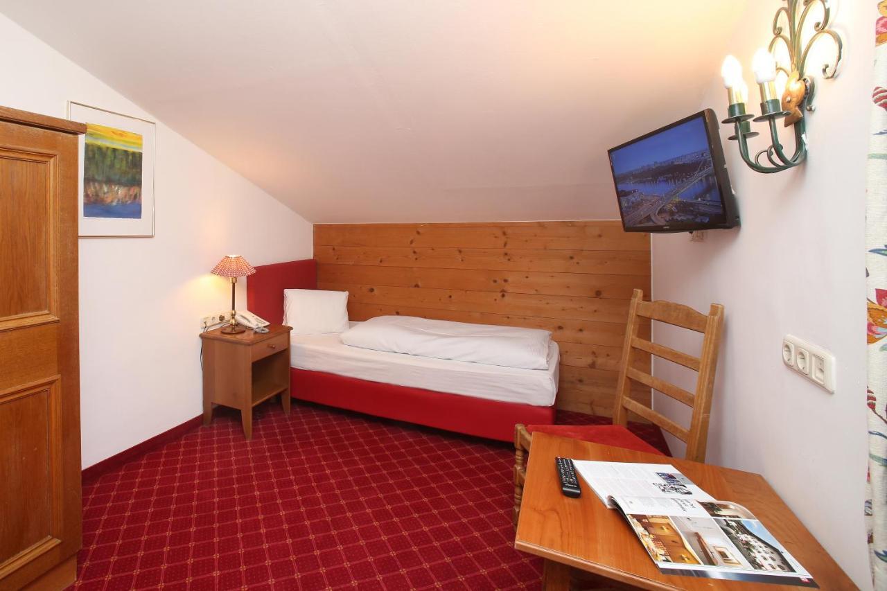Hundsdorf  Hotel Lukashansl מראה חיצוני תמונה